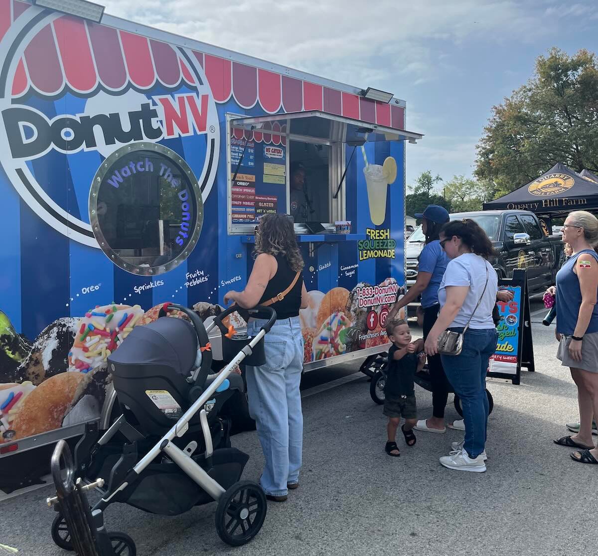 line outside of a food truck