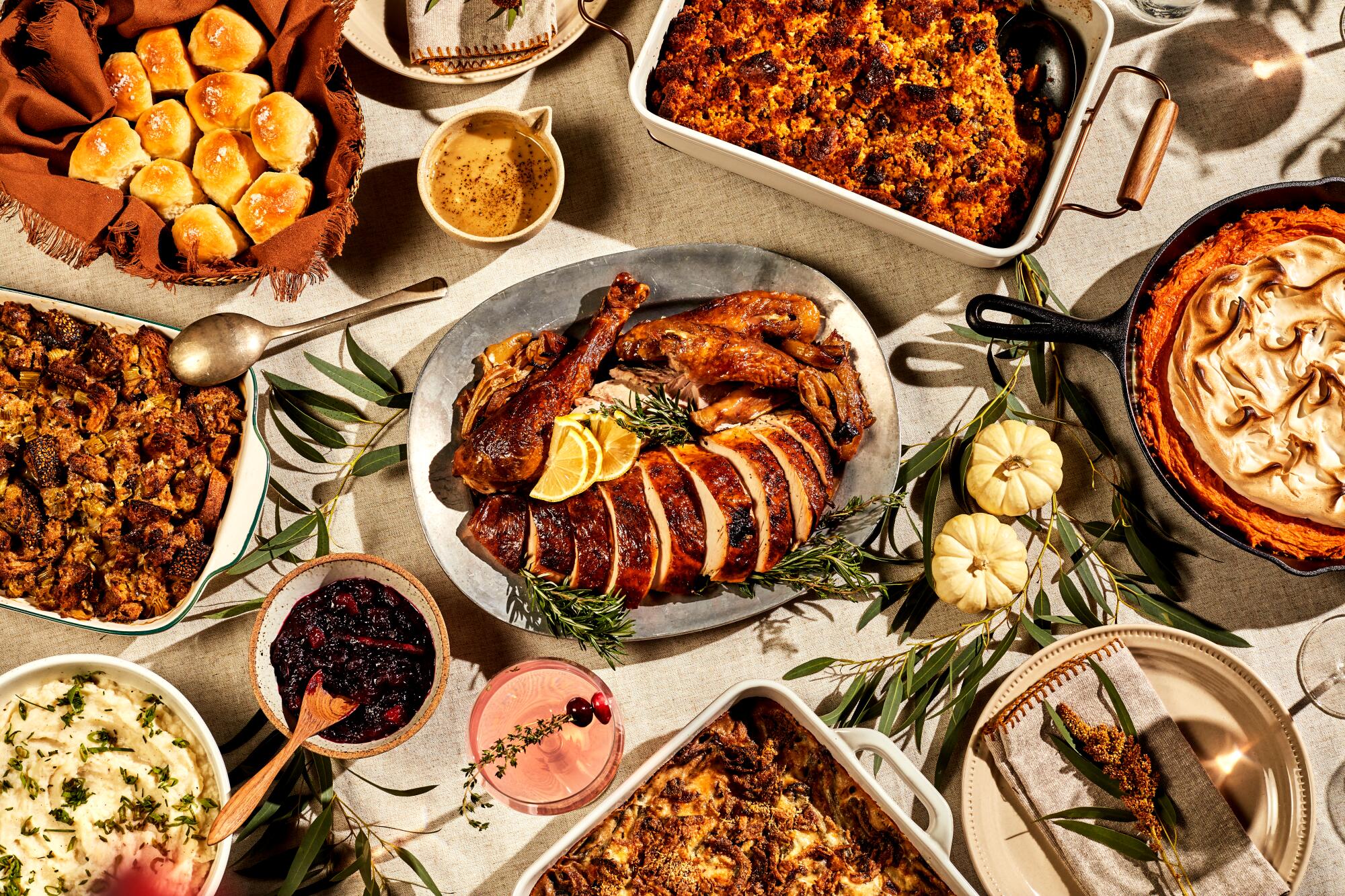 Thanksgiving table