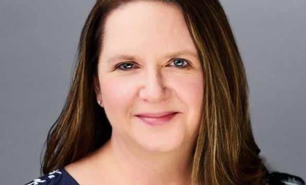 headshot of julie lane