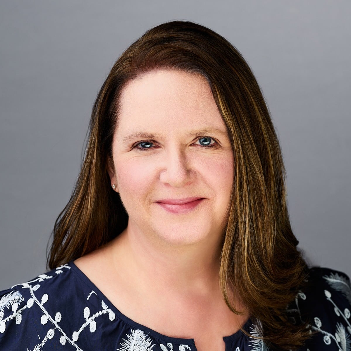 headshot of julie lane
